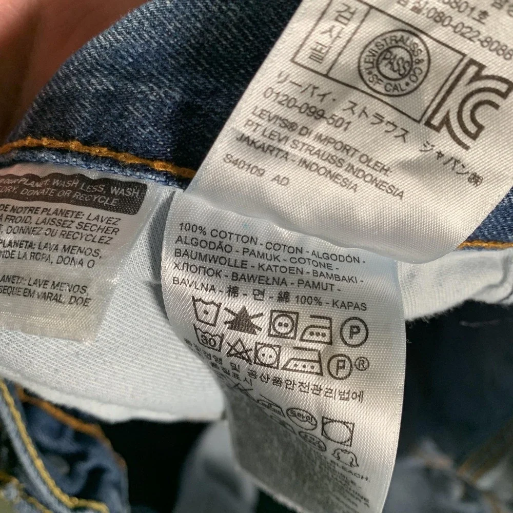 Levis 501 Mens Jeans 42x30 Blue‎ Denim Straight Leg Button Fly Classic Red Tab